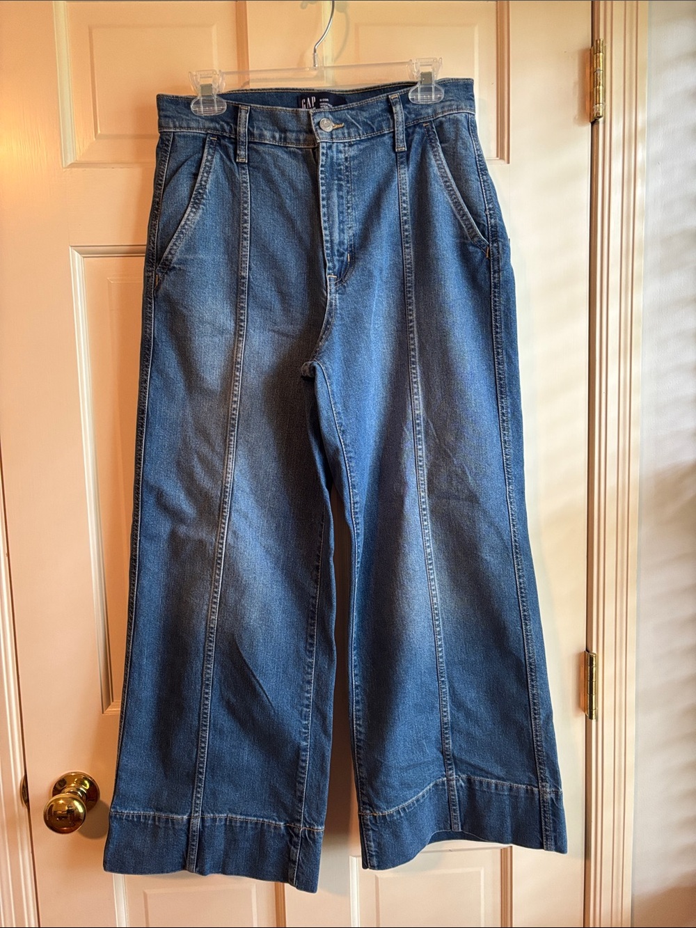 GAP wide leg jeans Size 8/29R